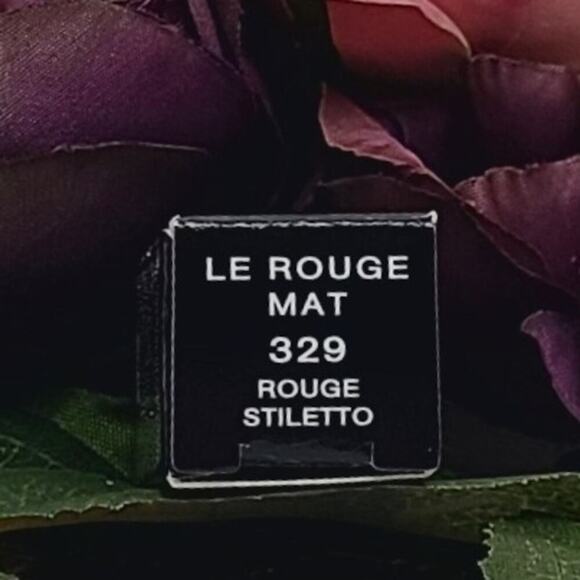 NEW Two (2) Givenchy Le Rouge Stiletto Matte Lipsticks .04oz (Valentine Red) - Picture 7 of 13